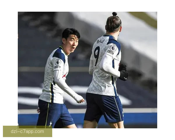 索兰克进球致敬孕妻路飞式庆祝